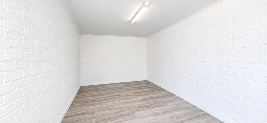 To Let Commercial Property for Rent in Table View Western Cape